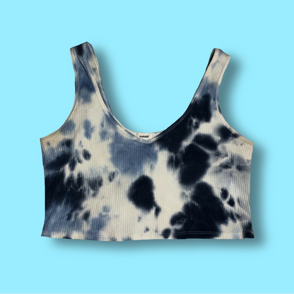 (2/$15) GARAGE CROP TOP 🤠